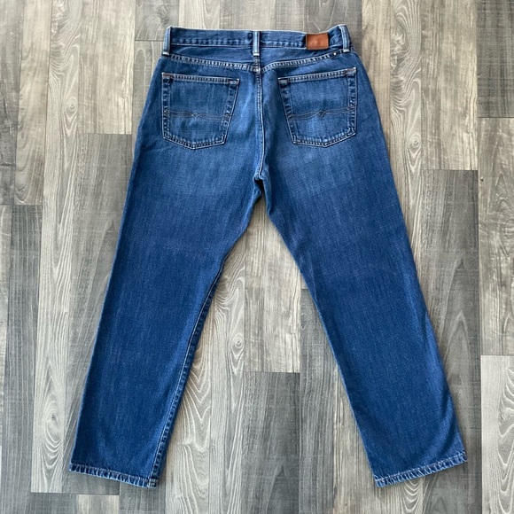 34x30 Lucky Brand 221 Original Straight Jeans
# 7MP1795
100% cotton
Blue - Picture 7 of 9